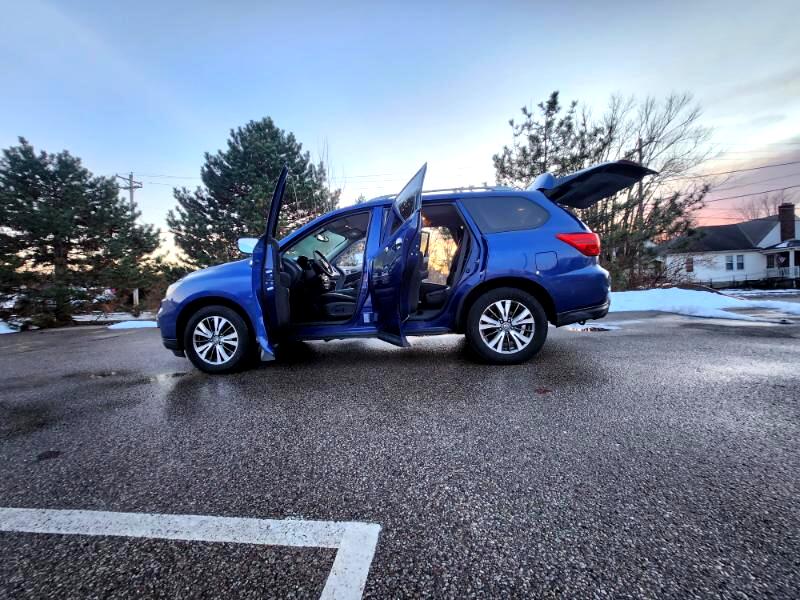 Nissan Pathfinder Platinum 4WD 2017