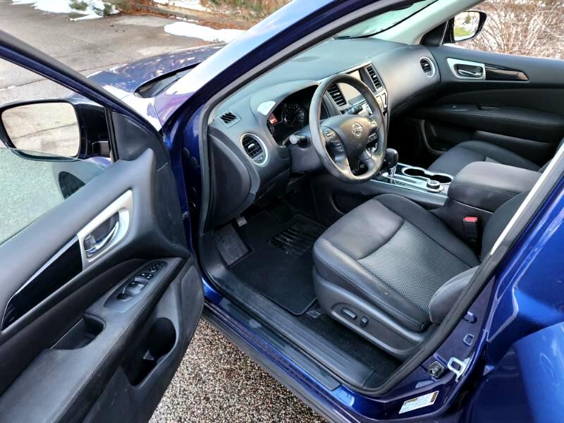 Nissan Pathfinder Platinum 4WD 2017