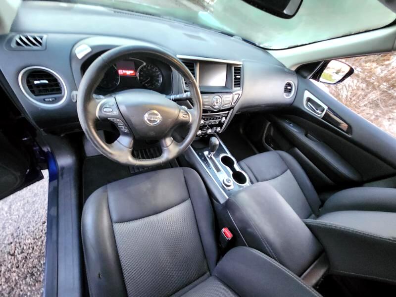 Nissan Pathfinder Platinum 4WD 2017