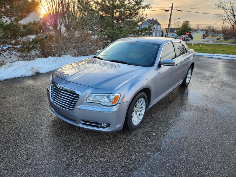Chrysler 300 RWD 2013