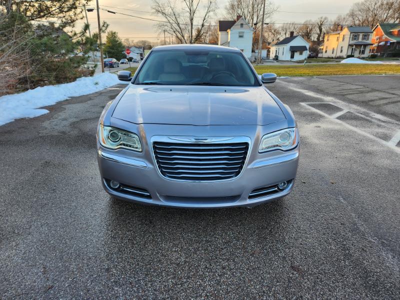 Chrysler 300 RWD 2013