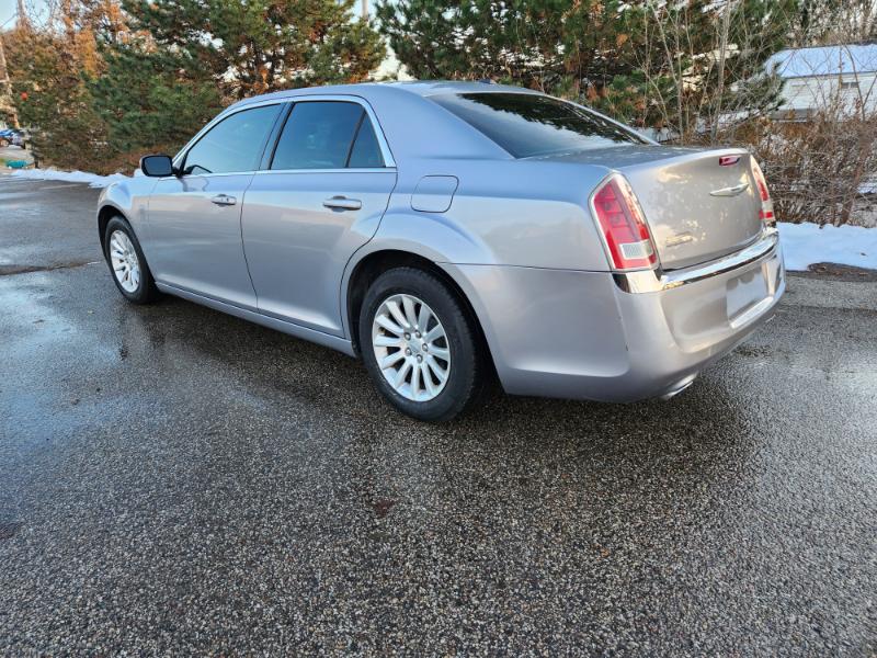 Chrysler 300 RWD 2013
