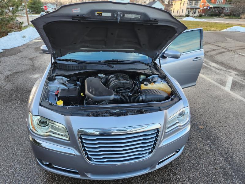 Chrysler 300 RWD 2013
