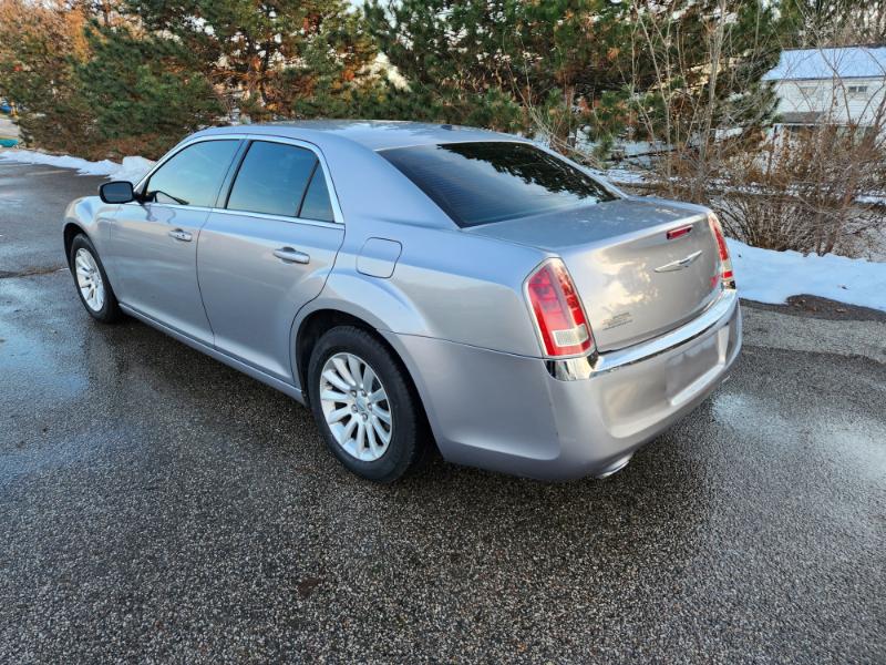 Chrysler 300 RWD 2013