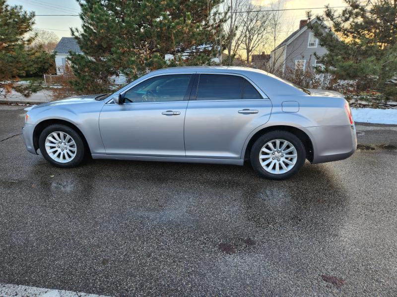Chrysler 300 RWD 2013