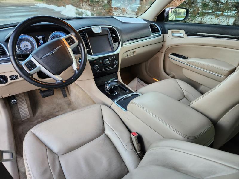 Chrysler 300 RWD 2013