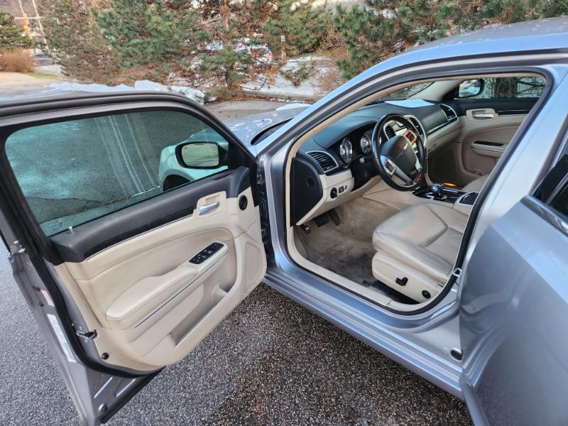 Chrysler 300 RWD 2013