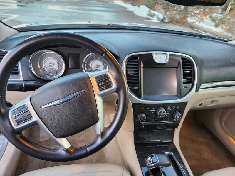 Chrysler 300 RWD 2013