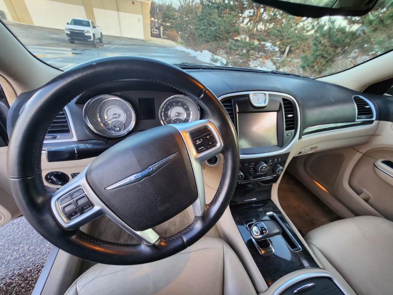 Chrysler 300 RWD 2013