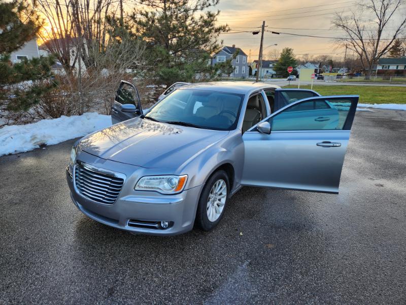 Chrysler 300 RWD 2013