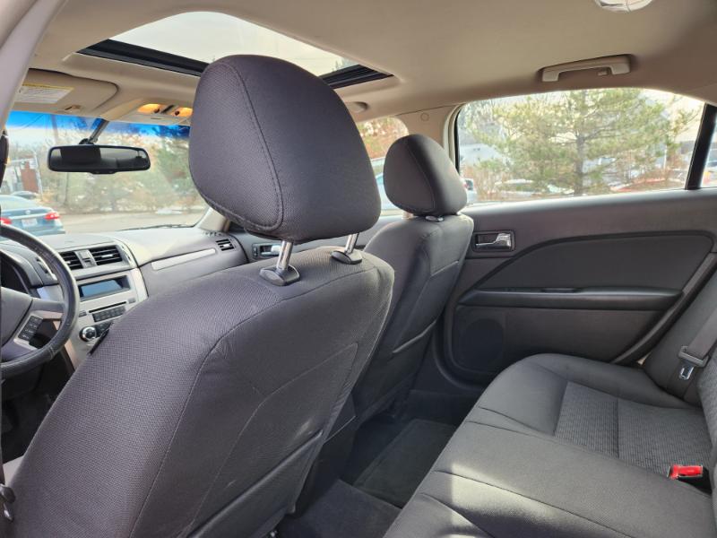 Ford Fusion I4 SE 2011