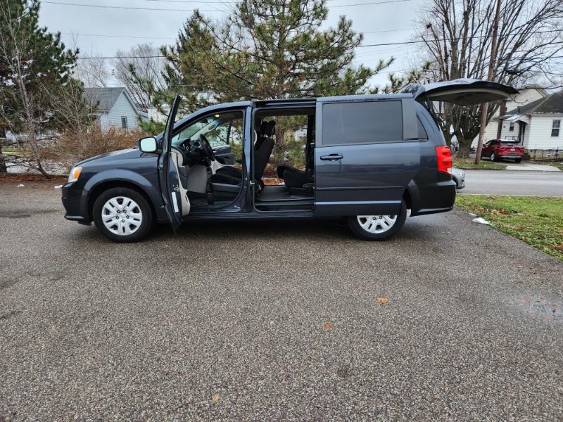 Dodge Grand Caravan SE 2017