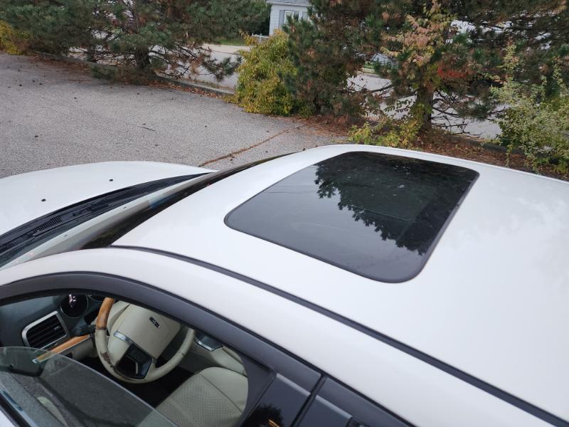 Lincoln MKZ AWD 2012