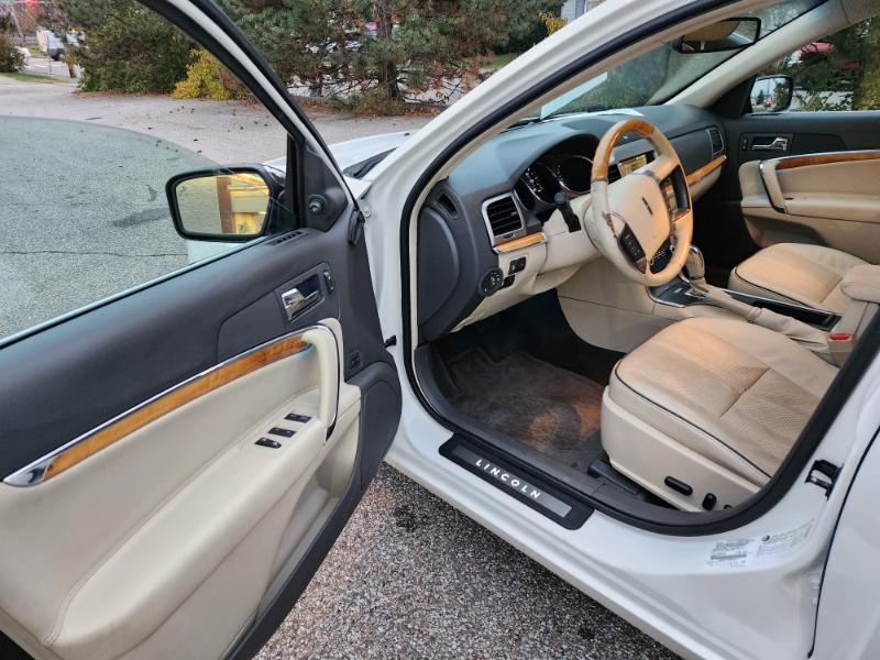 Lincoln MKZ AWD 2012