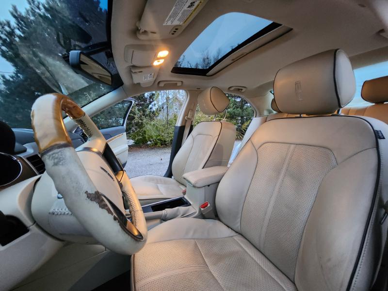 Lincoln MKZ AWD 2012