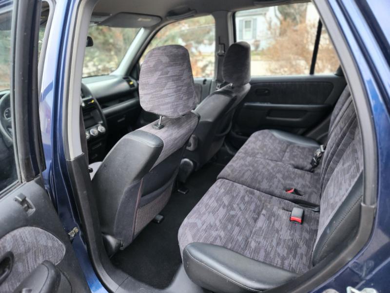 Honda CR-V LX 2WD 2002