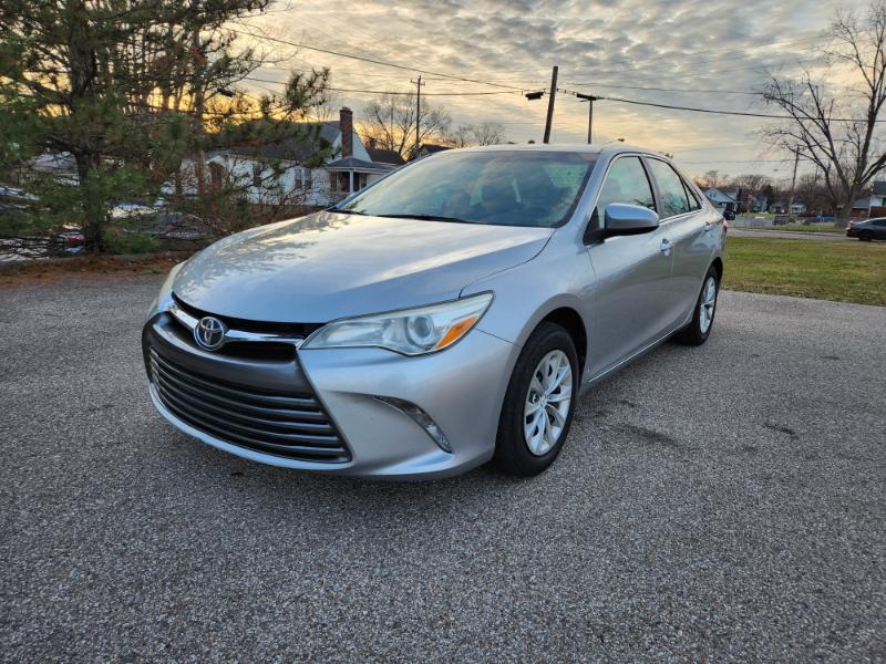 Toyota Camry SE 2015