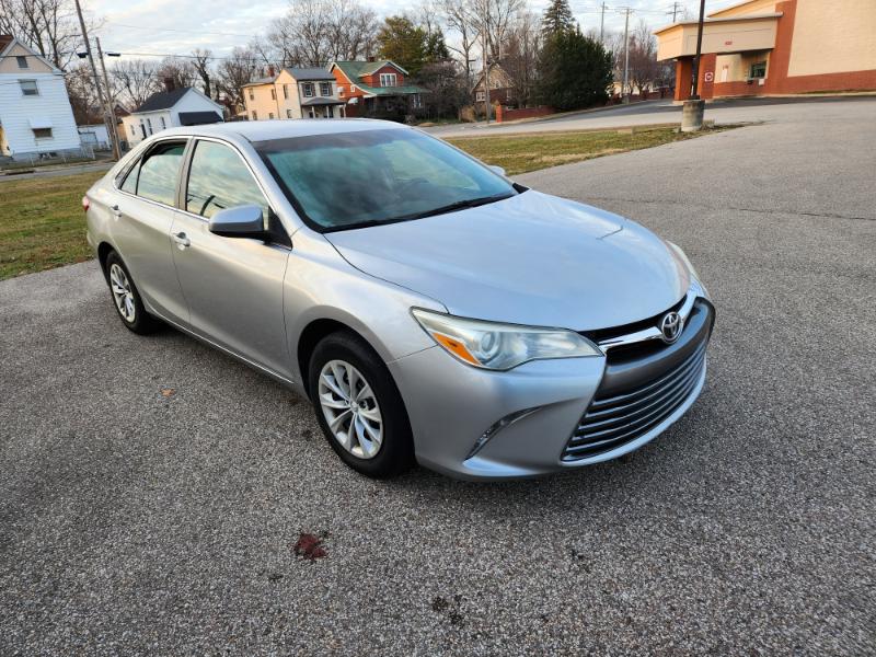 Toyota Camry SE 2015