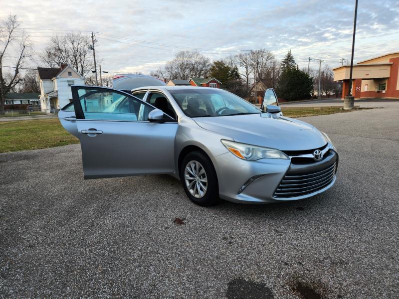 Toyota Camry SE 2015
