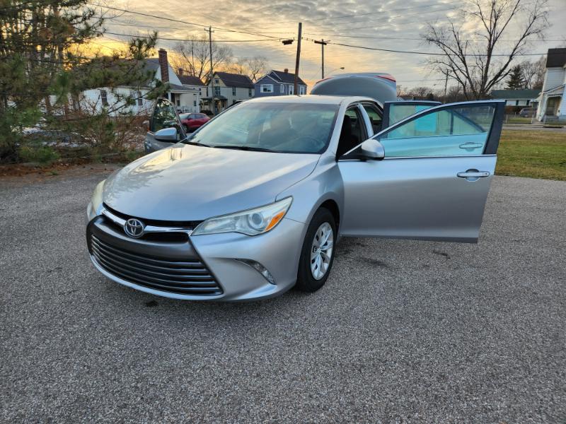Toyota Camry SE 2015