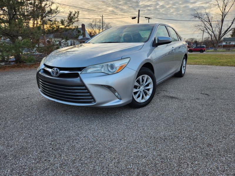 Toyota Camry SE 2015