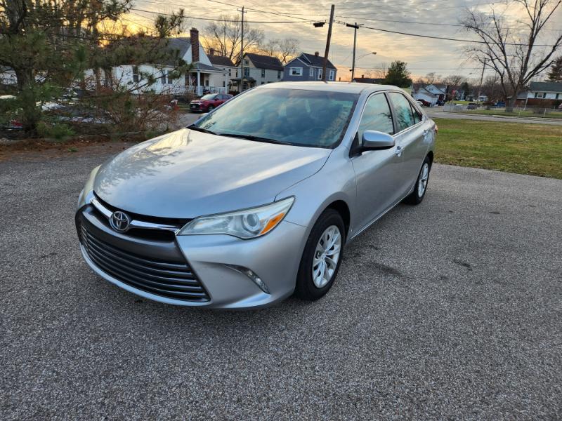 Toyota Camry SE 2015