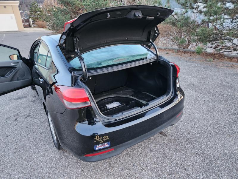 Kia Forte LX 6A 2017