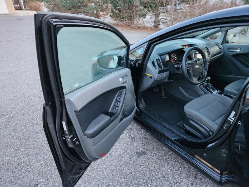 Kia Forte LX 6A 2017