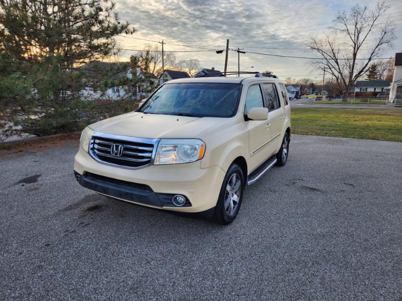 Honda Pilot Touring 4WD 5-Spd AT with DVD 2012