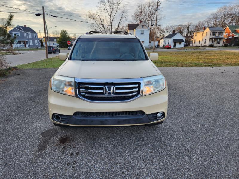Honda Pilot Touring 4WD 5-Spd AT with DVD 2012
