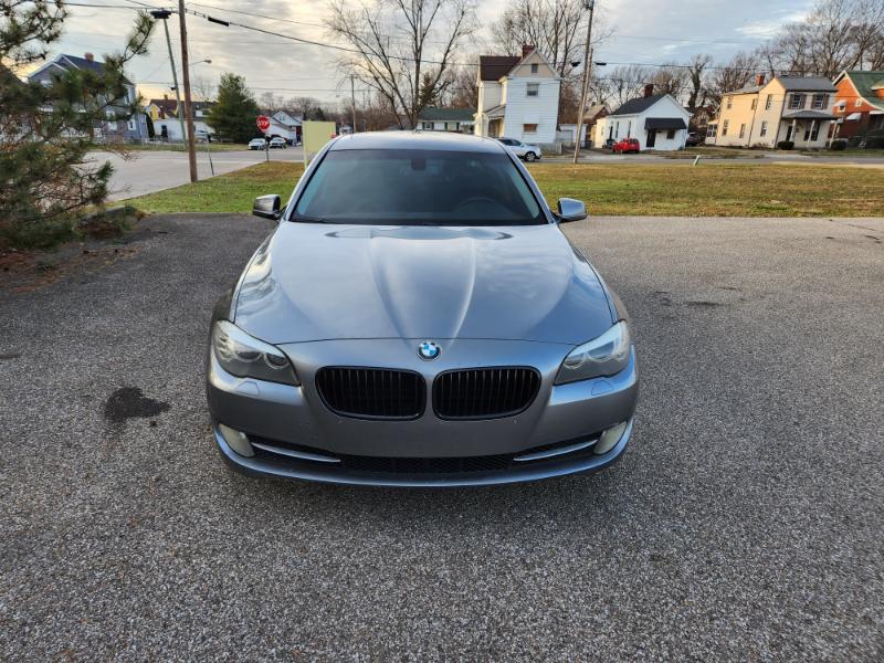 BMW 5-Series 528i 2011