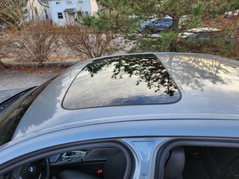 BMW 5-Series 528i 2011