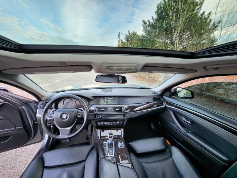 BMW 5-Series 528i 2011
