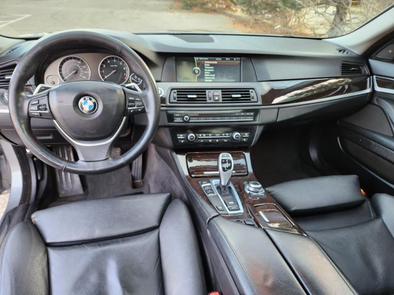 BMW 5-Series 528i 2011