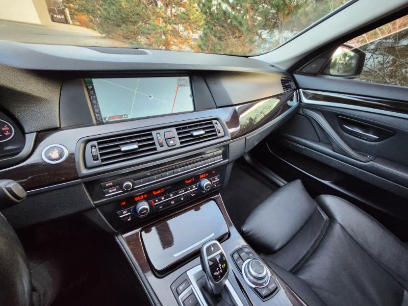 BMW 5-Series 528i 2011