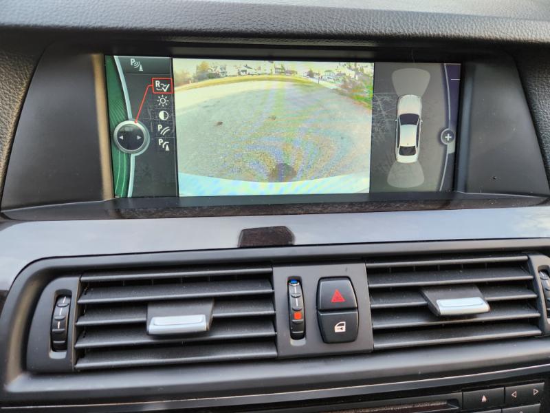 BMW 5-Series 528i 2011