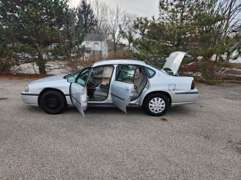 Chevrolet Impala Base 2004