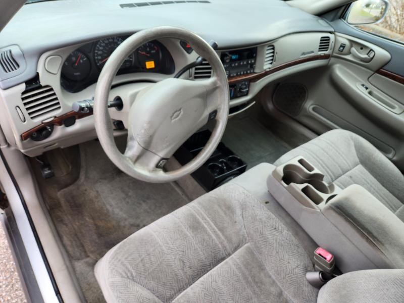 Chevrolet Impala Base 2004
