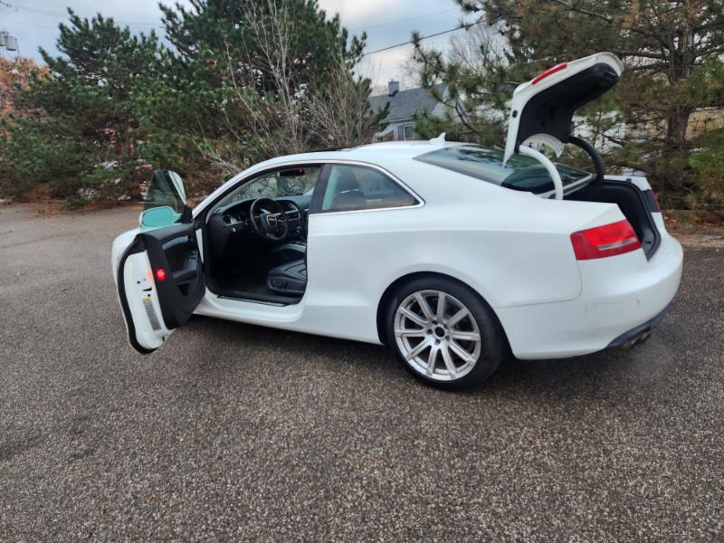 Audi A5 Coupe 2.0T quattro Tiptronic 2011