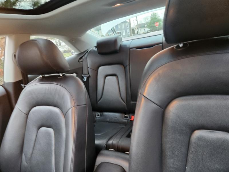 Audi A5 Coupe 2.0T quattro Tiptronic 2011