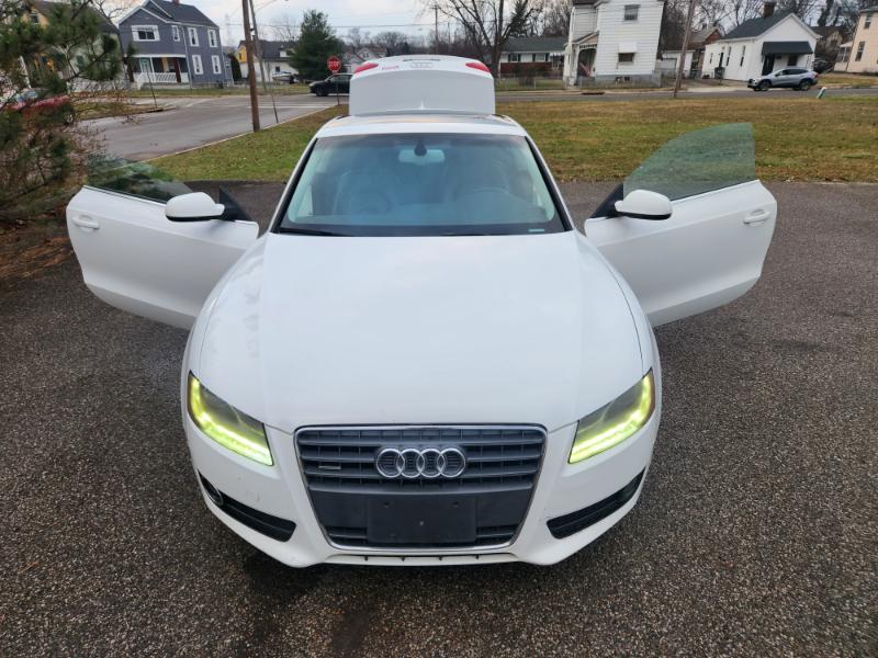 Audi A5 Coupe 2.0T quattro Tiptronic 2011