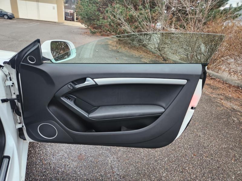 Audi A5 Coupe 2.0T quattro Tiptronic 2011