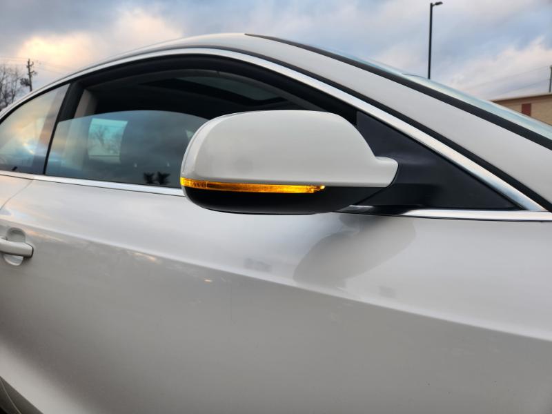 Audi A5 Coupe 2.0T quattro Tiptronic 2011