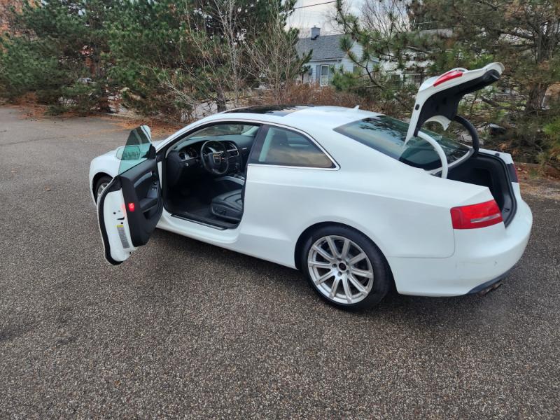 Audi A5 Coupe 2.0T quattro Tiptronic 2011