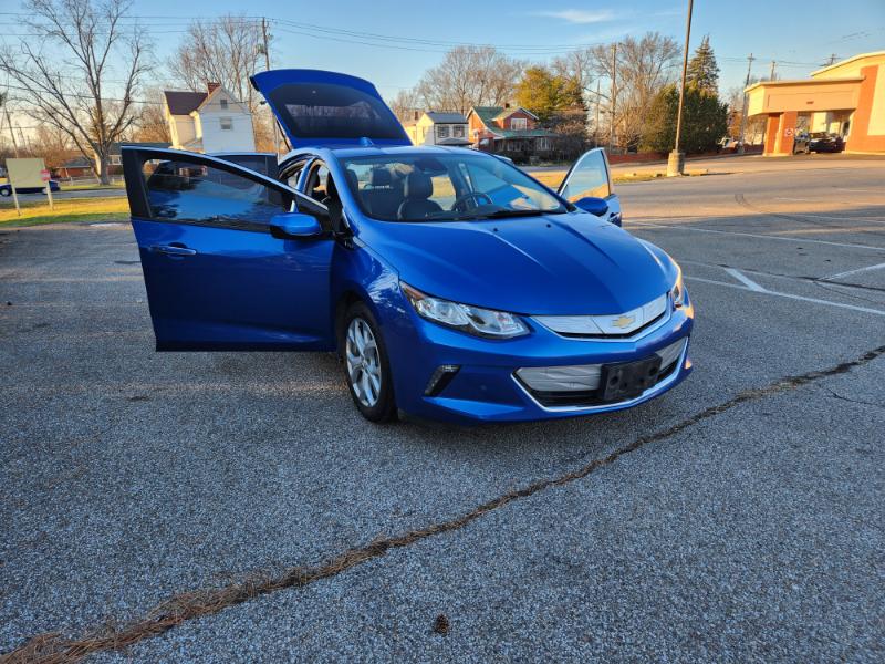 Chevrolet Volt Premier w/ Standard Emission Package 2018