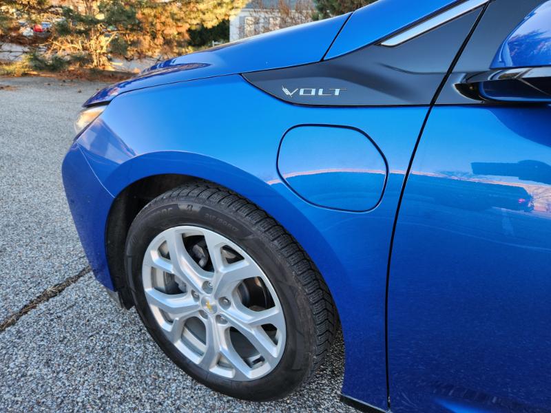 Chevrolet Volt Premier w/ Standard Emission Package 2018