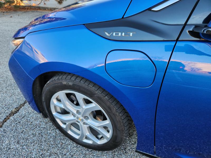 Chevrolet Volt Premier w/ Standard Emission Package 2018