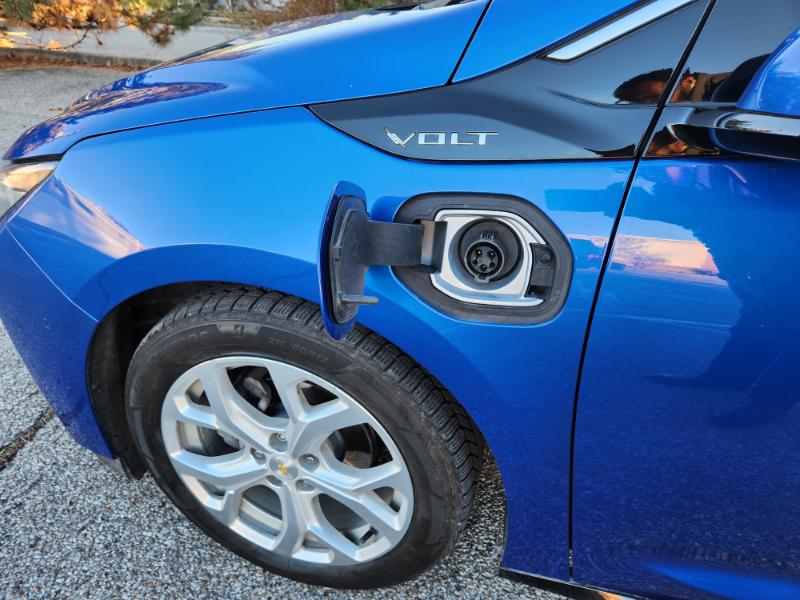 Chevrolet Volt Premier w/ Standard Emission Package 2018