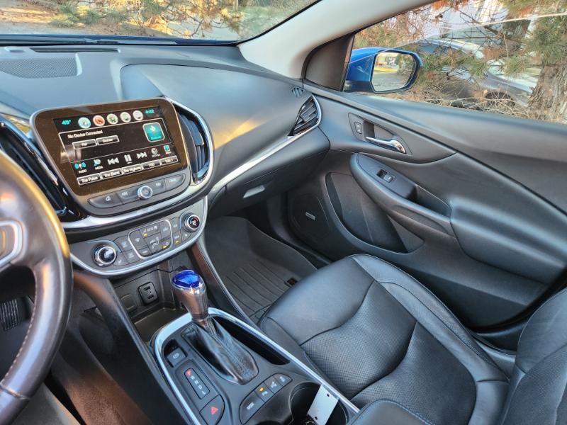 Chevrolet Volt Premier w/ Standard Emission Package 2018