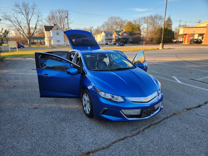 Chevrolet Volt Premier w/ Standard Emission Package 2018